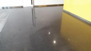Polished granite with a seamless finish